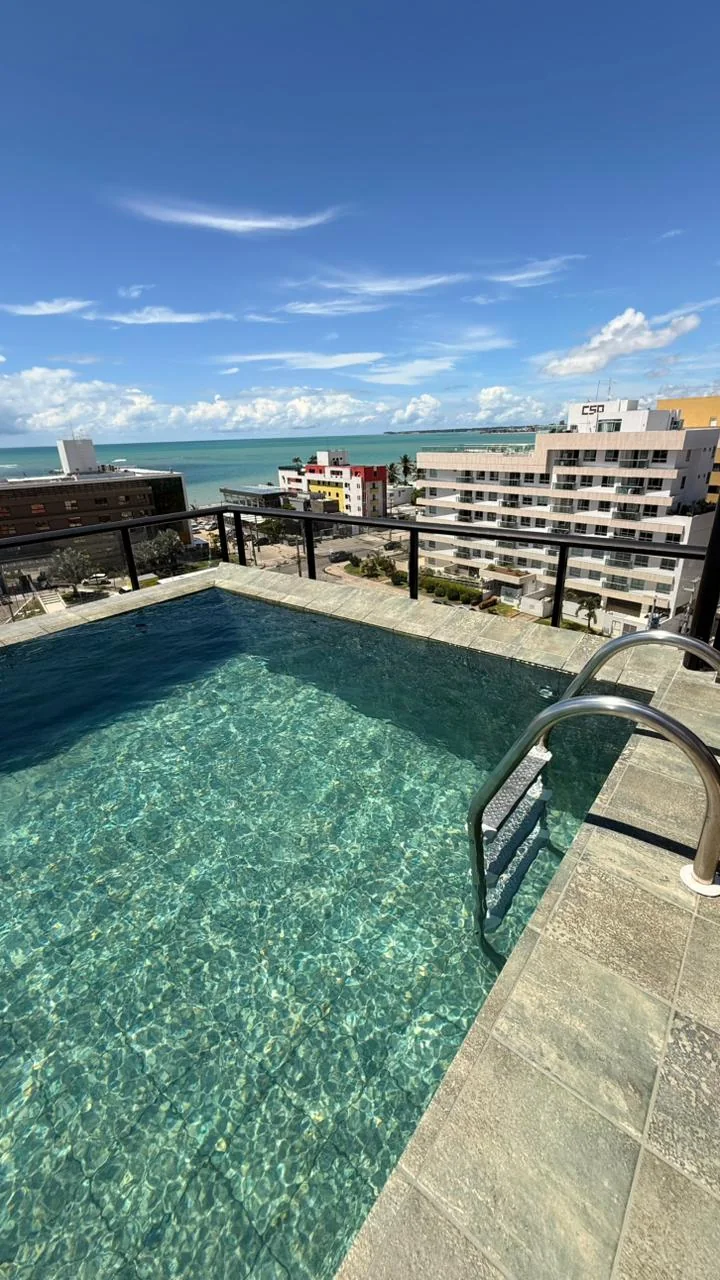 Piscina de cobertura de uma acomodação